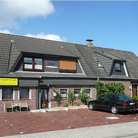 Attractive Near Town Center * Schillig